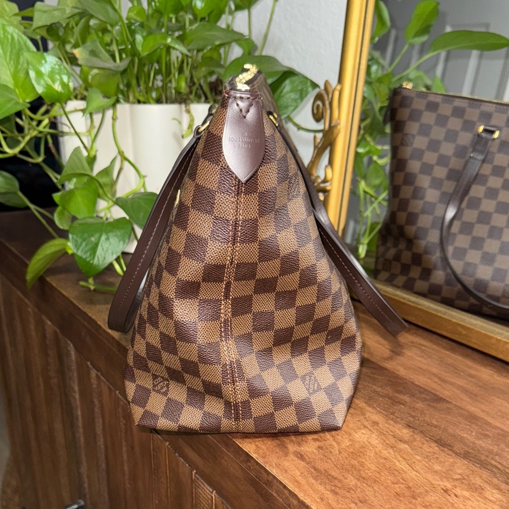 Louis Vuitton Damier Ebene Iena tote - Picture 4 of 11